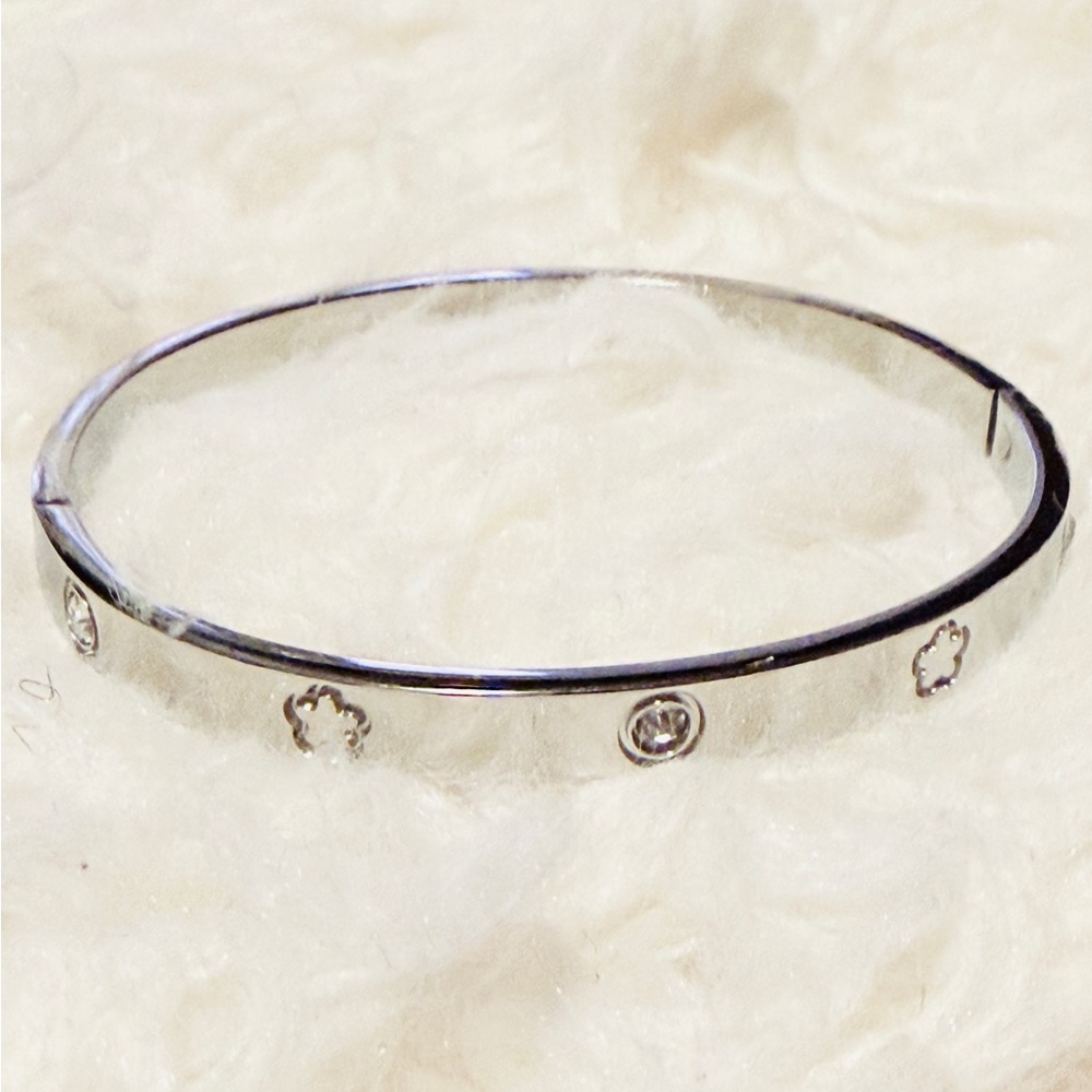 2 /$60 NWOT SS Bangle Bracelet - Picture 4 of 5
